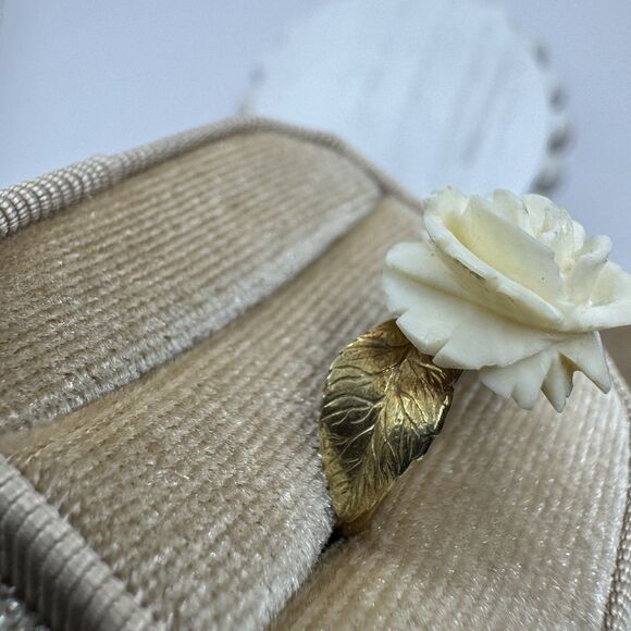 Vtg 14K Yellow Gold Carved Rose Ring With Leaves 2.4g Fine Jewelry Size 5.5 Band - Picture 2 of 16